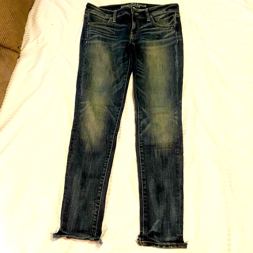 American Eagle Super Low Rise Jegging, Raw Hem